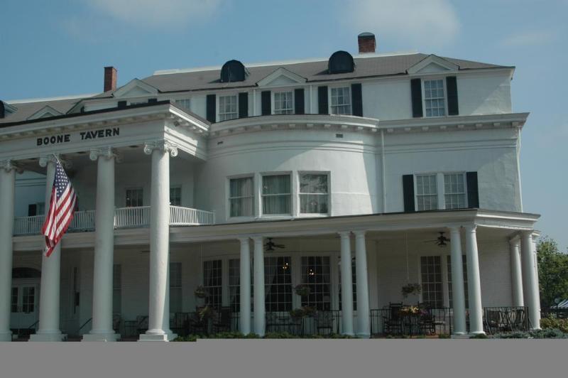 Historic Boone Tavern Береа Екстер'єр фото